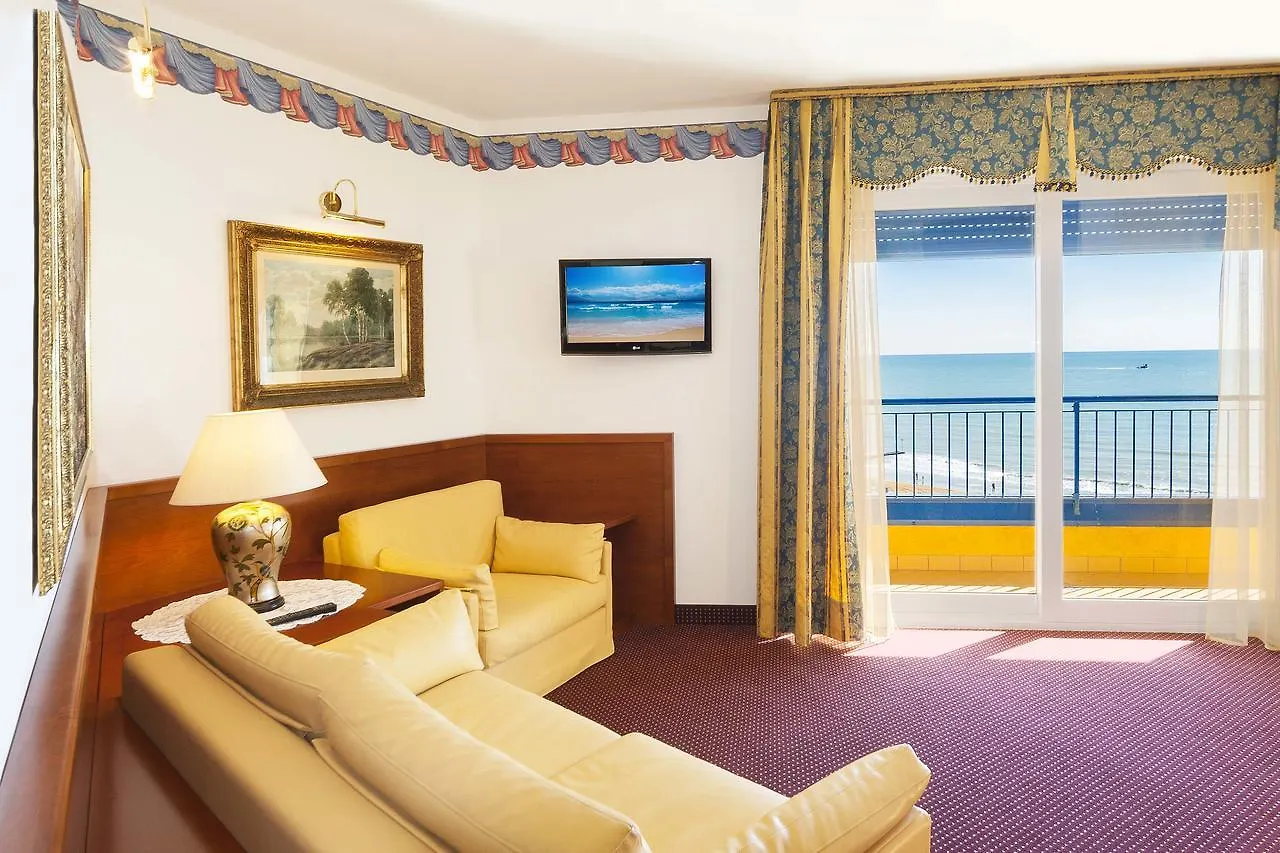 Hotel Napoleon Лидо-ди-Езоло