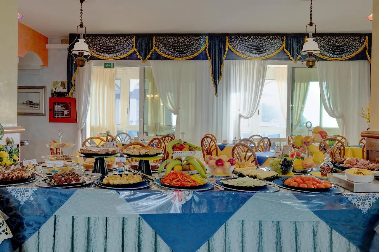 Hotel Napoleon Лидо-ди-Езоло