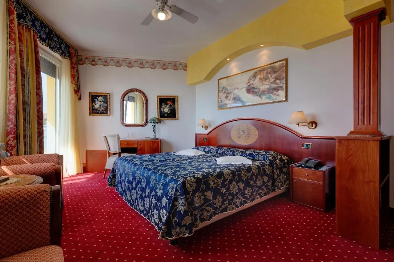 ****  לידו די ג'סולו Hotel Napoleon איטליה
